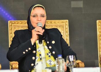 المصرية لنقل الكهرباء توافق على تجديد تعيين عدد من القيادات