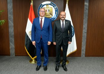 وزير البترول : شركة “إيلاب” نموذج لتعظيم القيمة المضافة والتكامل الاقتصادي لشركات القطاع