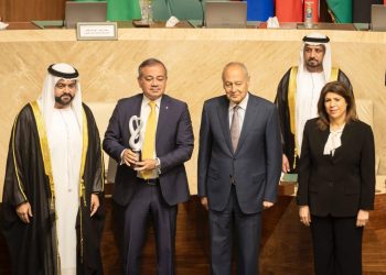  الرئيس التنفيذي لمصرف  «أبو ظبي الإسلامي- مصر» يُكرم كأحد أبرز قادة الاستدامة المؤثرين في المنطقة العربية