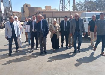 وزير الكهرباء يتفقد شركة شمال القاهرة لتوزيع الكهرباء “فرع إيرادات وشبكات القاهرة الجديدة