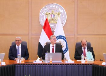 اجتماع موسع يناقش مستقبل قطاع التعدين في مصر وتحويل هيئة الثروة المعدنية إلى كيان اقتصادي