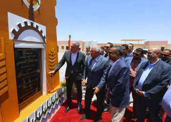 وزير البترول يفتتح محطة الغاز الرئيسية التابعة لشركة طاقة غاز – المغذية لمدينة الخارجة بالوادي الجديد