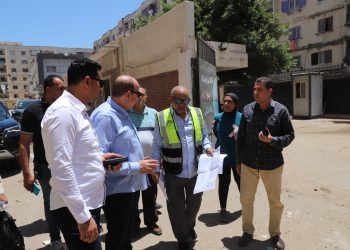 رئيس الصرف الصحي بالإسكندرية يتفقد محطة طلعت مصطفى استعدادًا للصيف