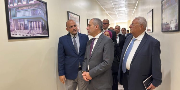 رئيس البنك الزراعي يتفقد الأعمال النهائية بمقر البنك بالعاصمة الإدارية تمهيداً لافتتاحه قريباً
