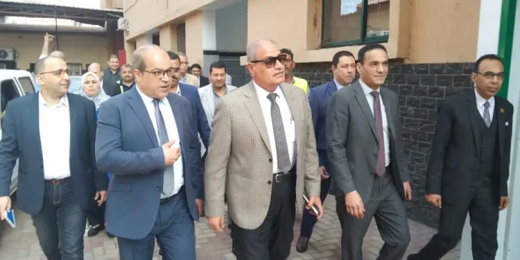 في أول زيارة بعد تجديد الثقة “الدستاوي” يزور “الحلمية” لمتابعة سير العمل بحضور “البيلي” وقيادات شمال القاهرة