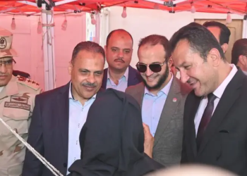 رئيس جهاز العاشر من رمضان يستقبل محافظ الشرقية لإطلاق أكبر قافلة طبية بالمحافظة احتفالًا بعيد العمال