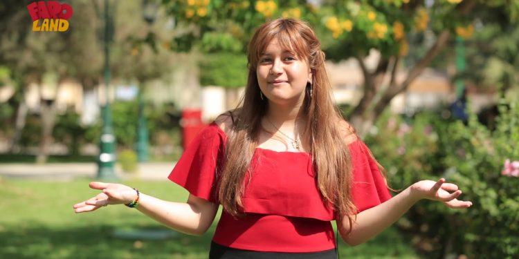 جنا عمرو تثير إعجاب متابعيها بفيديو جديد وتستذكر فيلم “سامي أكسيد الكربون”