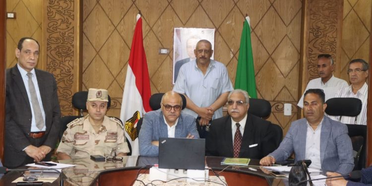 بالفيديو.. محافظ القليوبية يتفقد غرفة عمليات لجان الثانوية العامة بمديرية التربية والتعليم ويطمئن على سير الامتحانات