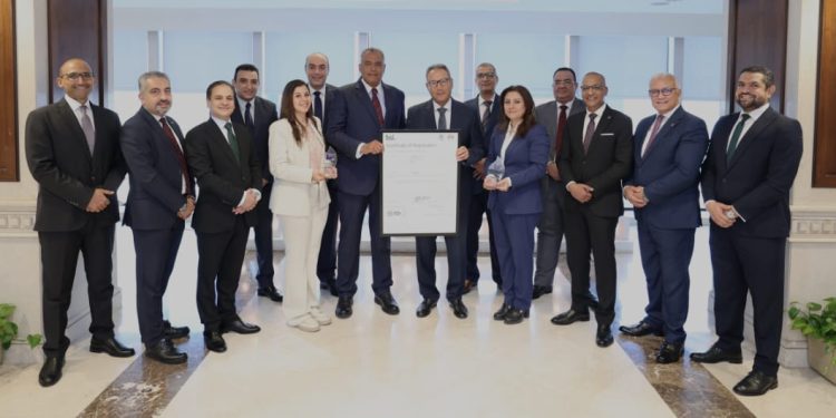 للعام الرابع على التوالي … البنك الأهلي يحصل على شهادة في مجال إدارة الجودة للمجموعة القانونية إضافة إلى الحصول على عدة جوائز دولية