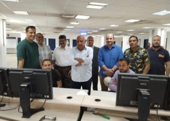 وزير الكهرباء يقضي ثالث أيام عيد الاضحى مع العاملين فى محطة توليد ابو قير الجديدة بالاسكندرية