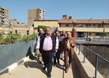 رئيس شركة الصرف الصحي بالقاهرة يتفقد محطة الخصوص الجديدة في رابع أيام عيد الأضحى