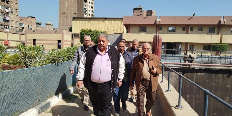 رئيس شركة الصرف الصحي بالقاهرة يتفقد محطة الخصوص الجديدة في رابع أيام عيد الأضحى
