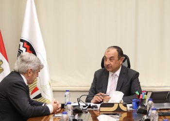 وزير قطاع الأعمال يبحث مع  مجموعة “ماير تكنيمونت” الإيطالية تطورات مشروع حامض النيتريك ونترات الأمونيوم