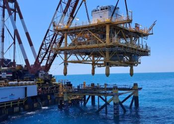  خدمات البترول البحرية PMS تنتهي من أعمال تركيب المنصة البحرية WEB OFFSHORE بمشروع تنمية حقل غاز  بمنطقة إدكو