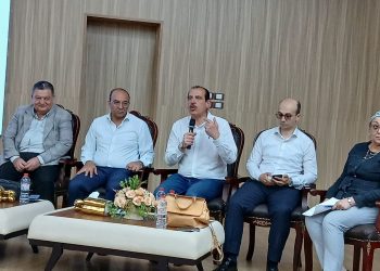 عقب جولته الميدانية ..نائب وزير الصحة يشيد بأداء المنشآت الصحية بالدقهلية