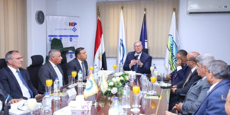 وزير البترول: كل برميل إنتاج إضافي دعم للاقتصاد القومي ومسؤولية جماعية