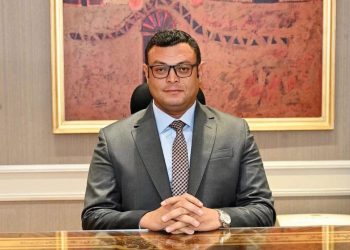 وزير الإسكان يتابع سير العمل بمشروعات تطوير البنية الأساسية والإسكان والخدمات بقرى مارينا السياحية