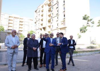 رئيس الأكاديمية العربية للعلوم يتفقد سكن الطلاب بفرع العلمين ويوجه بتوفير أقصى سبل الراحة