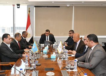 وزير الإسكان يتابع موقف منظومة الصرف الصحي بمدن شرق القاهرة والمستهدف تنفيذه حتى 2030