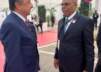 وزير قطاع الأعمال يلتقي نائبة رئيس أنجولا وعددًا من الوزراء الأفارقة لبحث تعزيز التعاون المشترك