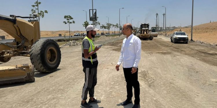 رئيس جهاز مدينة القاهرة الجديدة يتفقد أعمال تطوير محور التسعين الشمالي