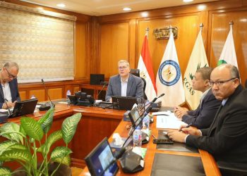 عاجل.. وزارة البترول تعلن بدء عودة إمدادات الغاز التدريجية إلى القطاعات الصناعية صباح اليوم
