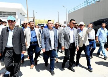 وزير الإسكان ومحافظ بني سويف يتفقدان مشروع توسعات محطة مياه شرب أشمنت ضمن المبادرة الرئاسية “حياة كريمة”