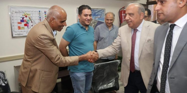 وزير الكهرباء يتفقد هيئة المواد النووية٠٠ ويستعرض مشروعات العمل الحالية