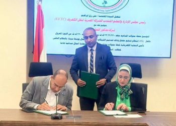 “نقل الكهرباء” توقّع عقدًا جديدًا مع شركة “مدكور” لتوسعة محطة محولات المساعيد وتعزيز التغذية الكهربائية بسيناء