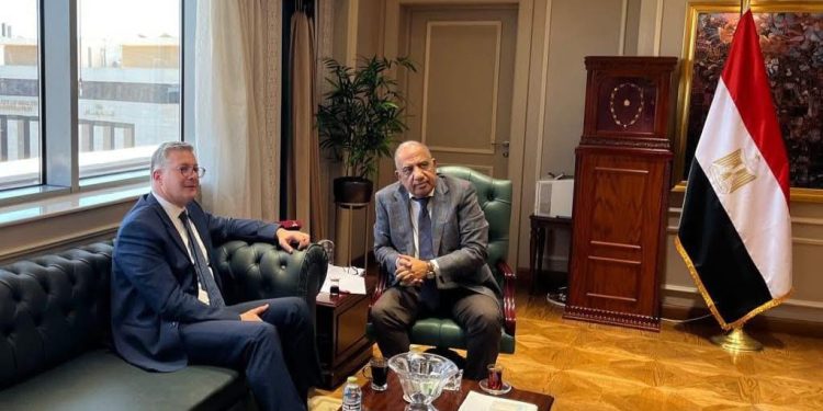 وزيرا الكهرباء والبترول يؤكدان استمرار خطة العمل التكاملية لتأمين التغذية
