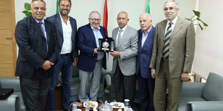 رئيس “آليانز الشرق الأوسط” و”عميد التخدير بالولايات المتحدة الأمريكية” يبحثان سبل التعاون مع الأكاديمية العربية