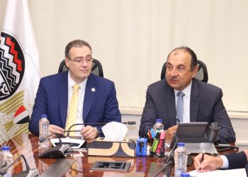 وزير قطاع الأعمال يستقبل رئيس الجهاز المركزي للتنظيم والإدارة لبحث تعزيز التعاون المشترك