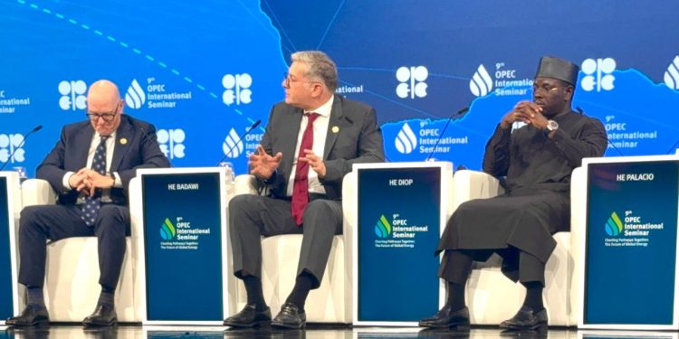 وزير البترول يؤكد على أهمية الطاقة للنمو الاقتصادي ومستقبل الطاقة المستدام في ندوة أوبك بفيينا