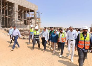 قيادات الكهرباء يتفقدون مشروعات محطتي الدلتا الجديدة ND4 وND9 لتأمين احتياجات الأمن الغذائي القومي