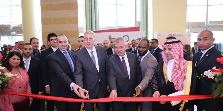 وزير البترول يفتتح المعرض المصاحب لمنتدى مصر للتعدين في نسخته الرابعة