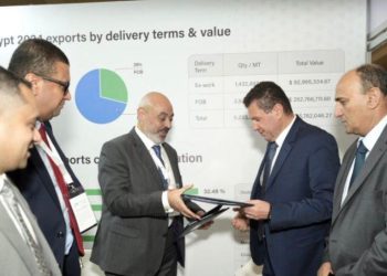 “المصرية للفوسفات” و”موفينج فيرت” تتعاونان لتعظيم القيمة المضافة وزيادة صادرات الفوسفات المصري