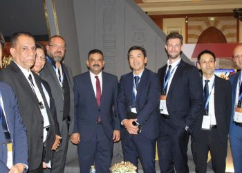 هيئة الثروة المعدنية والصناعات التعدينية تبحث سبل التعاون مع شركة Komatsu اليابانية