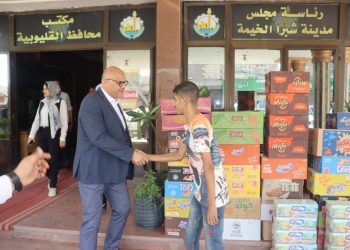 محافظ القليوبية يستجيب لشاب ويوفر له دعمًا لمشروع صغير