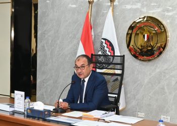 وزير قطاع الأعمال يترأس الجمعية العامة العادية وغير العادية لـ«القابضة للصناعات المعدنية»