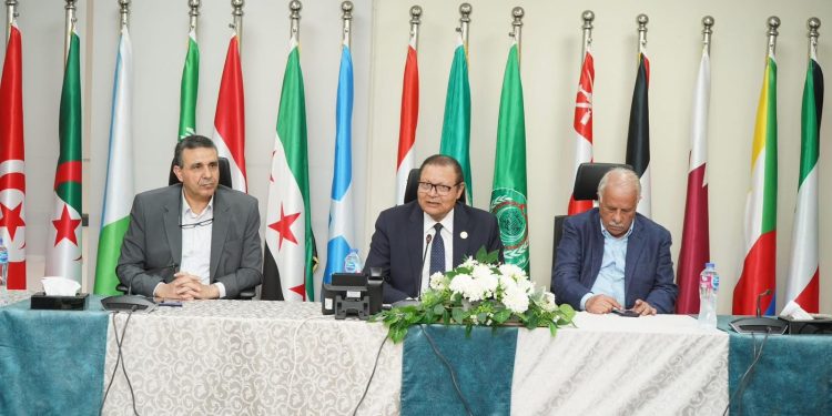 رئيس مجلس إدارة الهيئة العامة للاعتماد والرقابة الصحية يتفقد منشآت الأكاديمية العربية بالعلمين الجديدة استعدادًا لتطبيق التأمين الصحي الشامل بمطروح