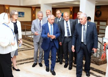 رئيس الأكاديمية العربية يشارك في افتتاح ورشة عمل “رابطة المرأة العربية في القطاع البحري”