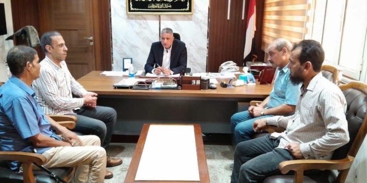 رئيس”البحيرة للكهرباء”يكرم العاملين المتميزين ب”الضبطية القضائية” 