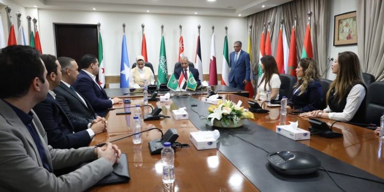الأكاديمية العربية للعلوم والتكنولوجيا توقع بروتوكول تعاون مع مؤسسة “حياة كريمة”