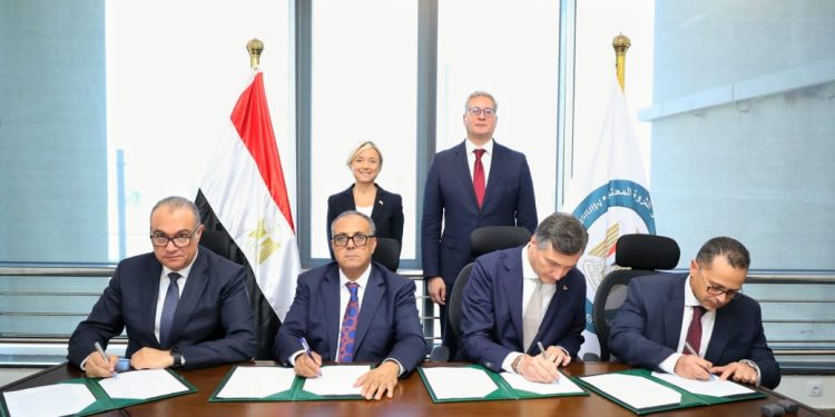 تعزيزا لأنشطة الاستكشاف في البحر المتوسط.. توقيع اتفاقية تحفيزيةجديدة مع إيني وبي بي