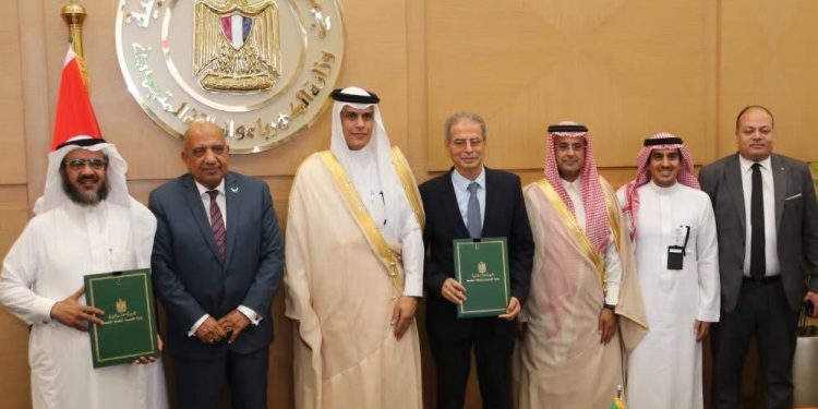 وزير الكهرباء يشهد توقيع مذكرة تفاهم لتطوير وتحديث مركز أبحاث الجهد الفائق (EHVRC)