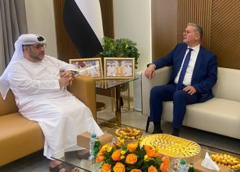 وزير البترول يبحث مع مدير الديوان الأميري بالفجيرة تعزيز مجالات التعاون المشترك بين البلدين