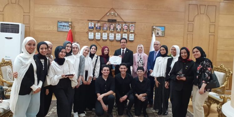 رئيس جامعة بنها يكرم الفائزين في مسابقة مؤسسة Enactus” لعام 2025