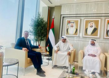 وزير البترول يبحث تعزيز التعاون مع الإمارات في قطاع الطاقة