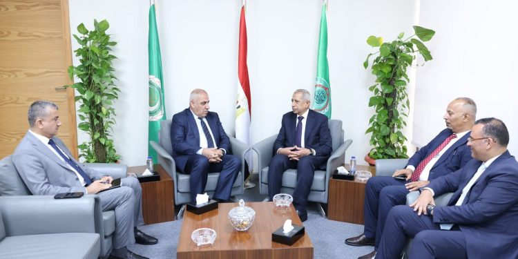 رئيس الأكاديمية العربية يستقبل وفدًا رفيع المستوى من الهيئة البحرية العراقية العليا