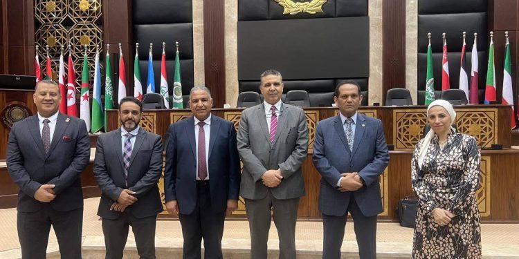 الأكاديمية العربية للعلوم والتكنولوجيا تستقبل وفدًا من جامعة الأزهر لبحث سبل التعاون المشترك